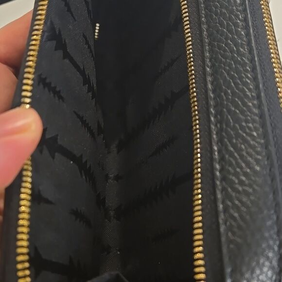 Thacker Black Leather Crossbody Bag - Picture 4 of 9